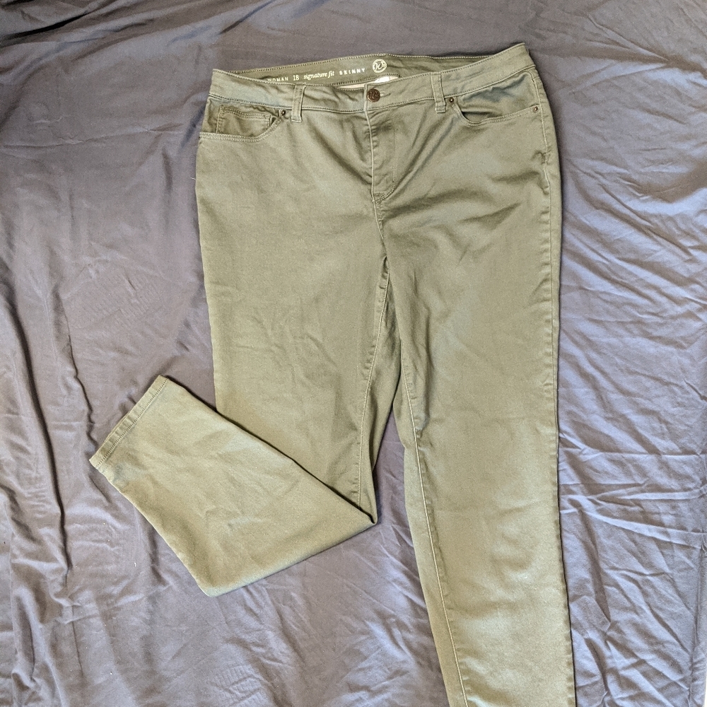 W62 Skinny Jeans